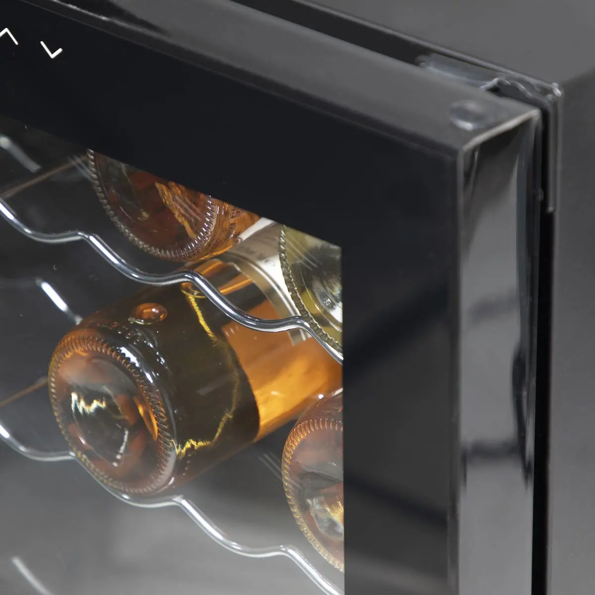 Baridi 52 Bottle Dual Zone Wine Cooler, Fridge, Touch Screen Controls, LED - Black - Image 9