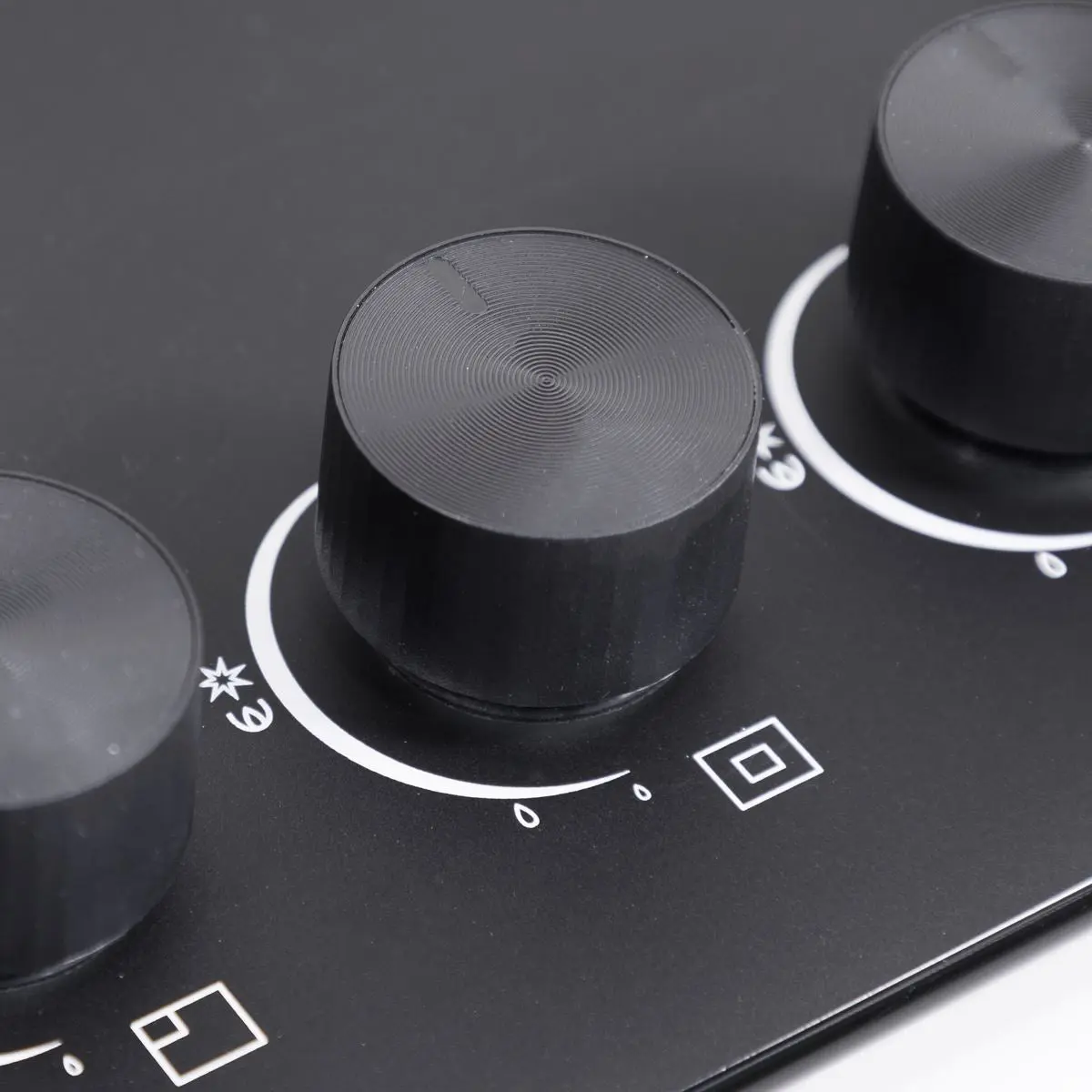 Baridi 70cm Gas Hob Matt Black Glass with 5 Burners, Cast Iron Supports & Auto Ignition 10.4kW - Image 7