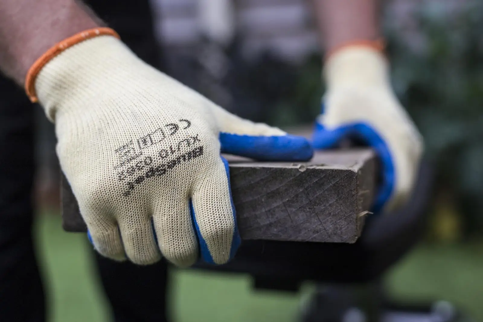 BlueSpot Latex Grip Gloves 1 Pair - Image 15