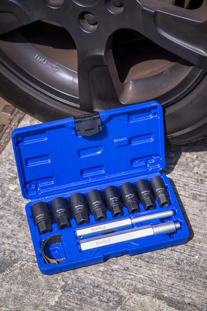 BlueSpot Locking Wheel Nut 10 Piece 18-25mm - Image 4