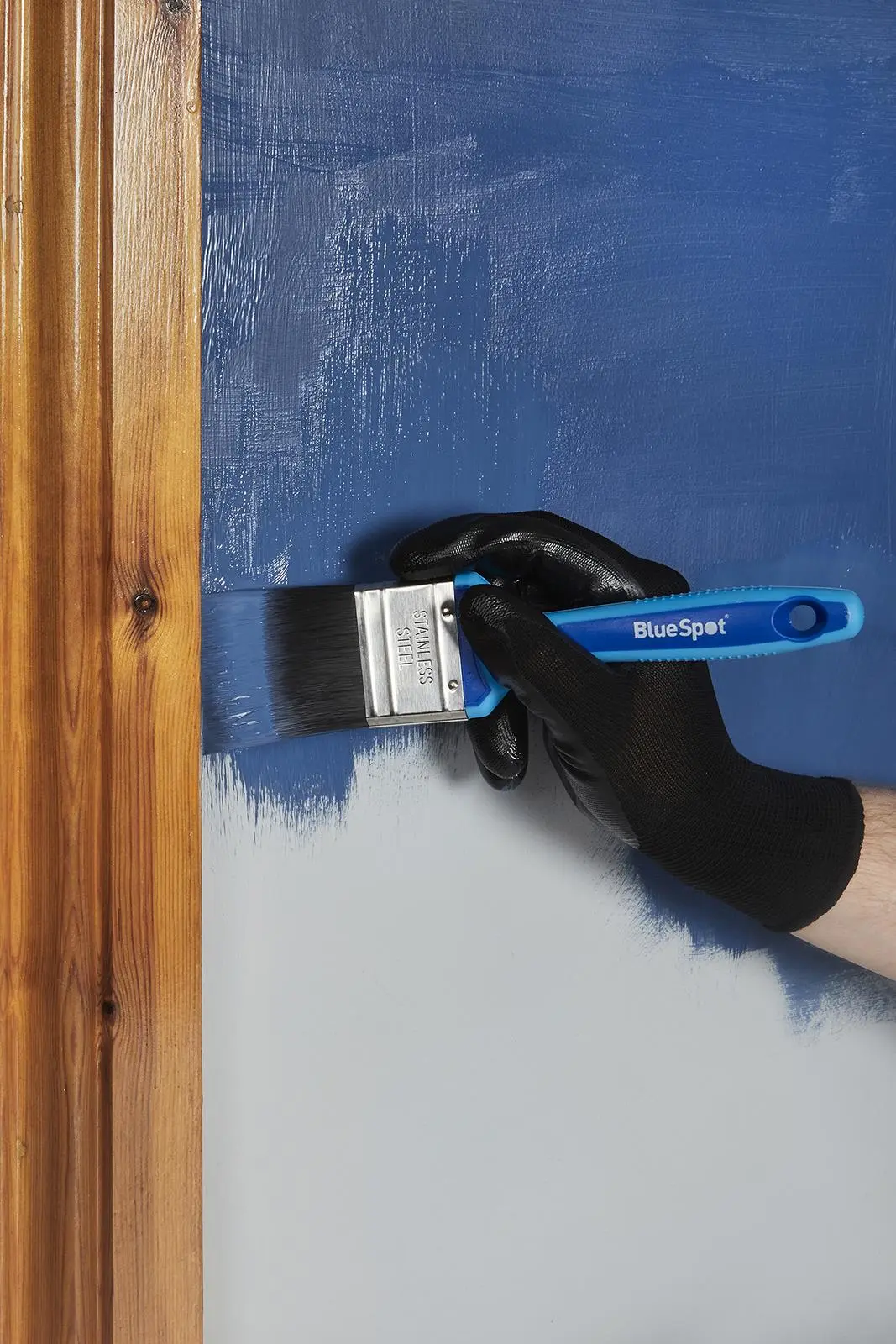 BlueSpot Synthetic Paint Brush with Soft Grip Handle 38mm (1 1/2") - Image 5