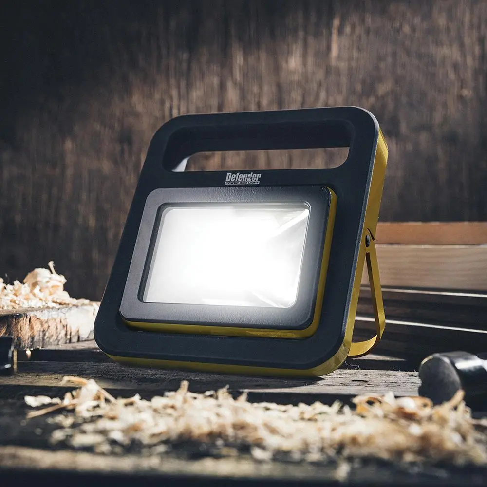 Defender Slimline LED Floor Light 110V 20W E206011 - Image 4
