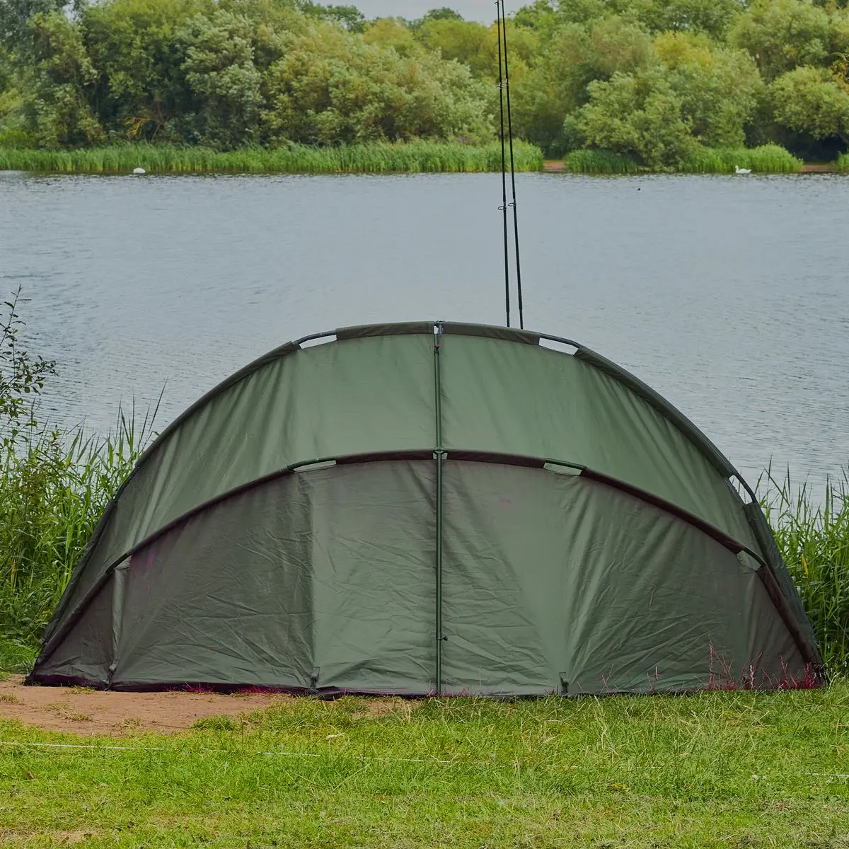 Dellonda Fishing Bivvy Carp Tent Lightweight 2-Man Waterproof & UV Protection Quick Assembly Pre-Threaded Poles with Ground Sheet & Heavy Duty Ground Pegs - Image 10