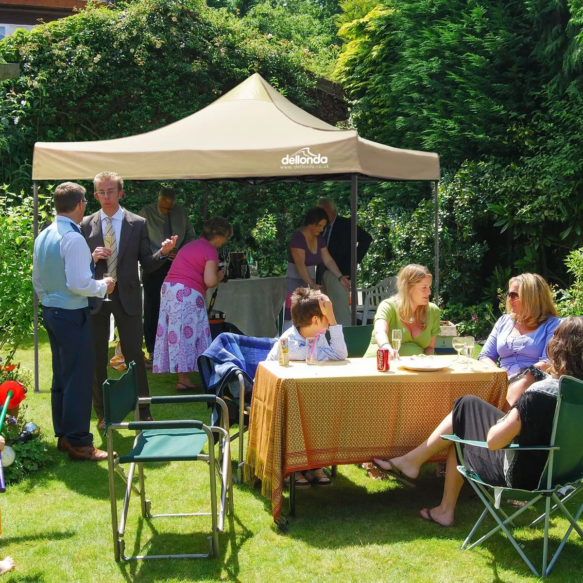Dellonda Premium 3 x 3m Pop-Up Gazebo, PVC Coated, Water Resistant Fabric, Supplied with Carry Bag, Rope, Stakes & Weight Bags - Beige Canopy - Image 4