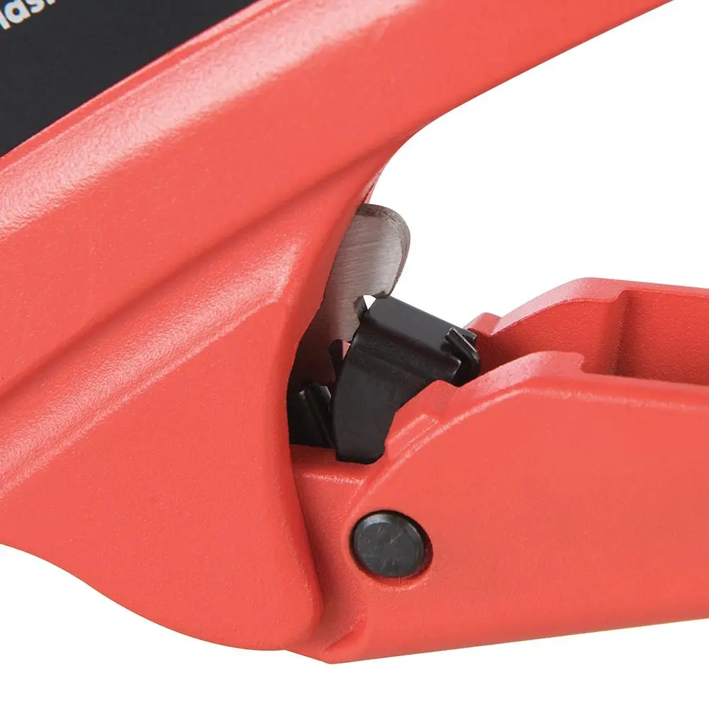 Dickie Dyer Plastic Hose & Pipe Cutter 42mm 670741 - Image 4