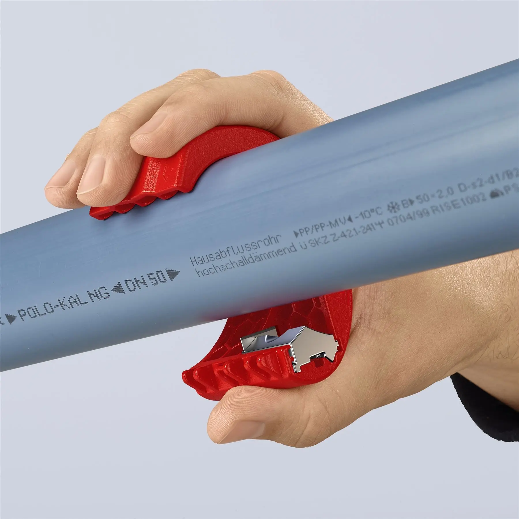 Knipex BIX Cutter for Plastic Pipes and Sealing Sleeves for 20-50mm Pipes 90 22 10 BK - Image 3