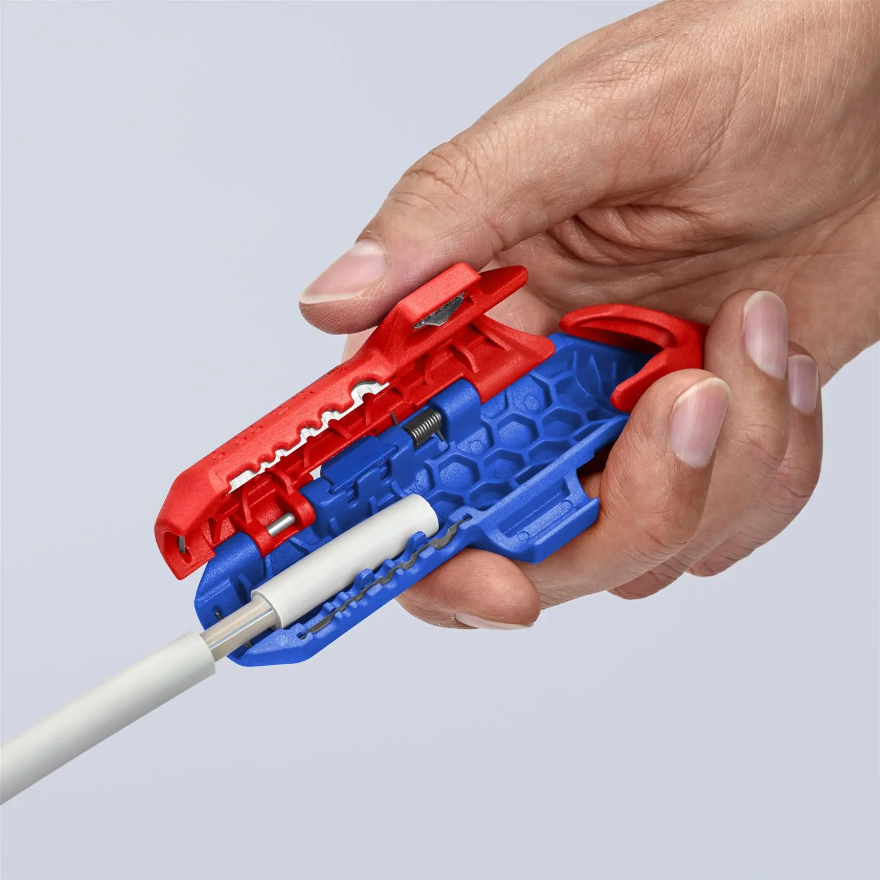 KNIPEX ErgoStrip PV Photovoltaic Wire Stripping Tool 135mm 16 95 03 SB - Image 5