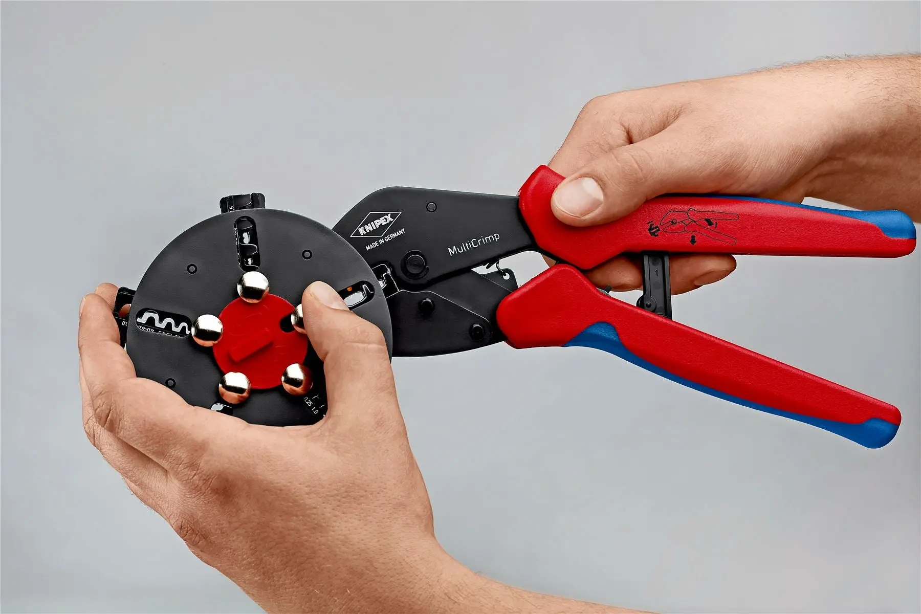 Knipex MultiCrimp 250mm Lever Action Crimping Pliers with Changer Magazine 97 33 01 - Image 4