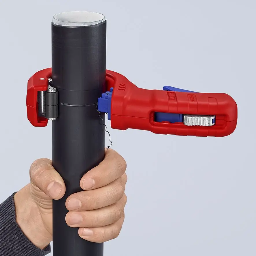 KNIPEX Pipe Cutter DP50 for Plastic Drain Pipes Cut and Chamfer 50mm Capacity 90 23 01 BK - Image 3