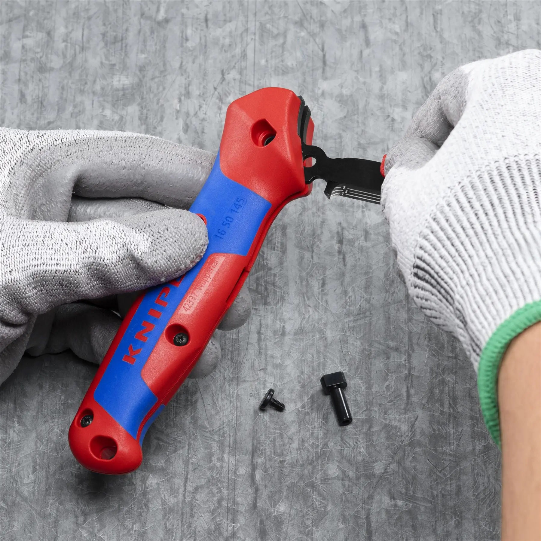 KNIPEX Stripping Knife with Guide Shoe 145mm Ratchet Function 16 50 145 SB - Image 8