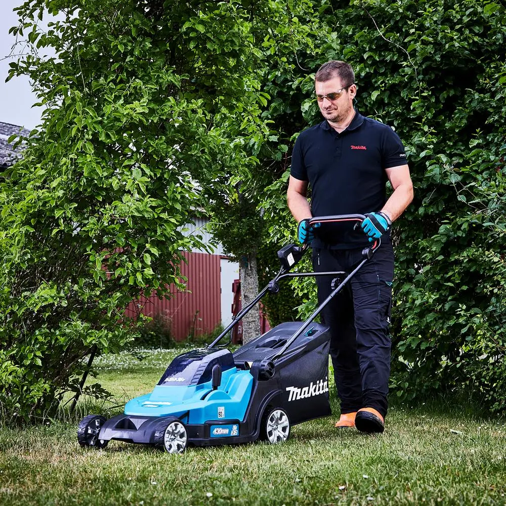 Makita 43cm Lawn Mower Kit Twin 18V LXT Li-ion Cordless Garden Grass Outdoor 2 x 6Ah Battery and Dual Rapid Charger DLM432PG2 - Image 11