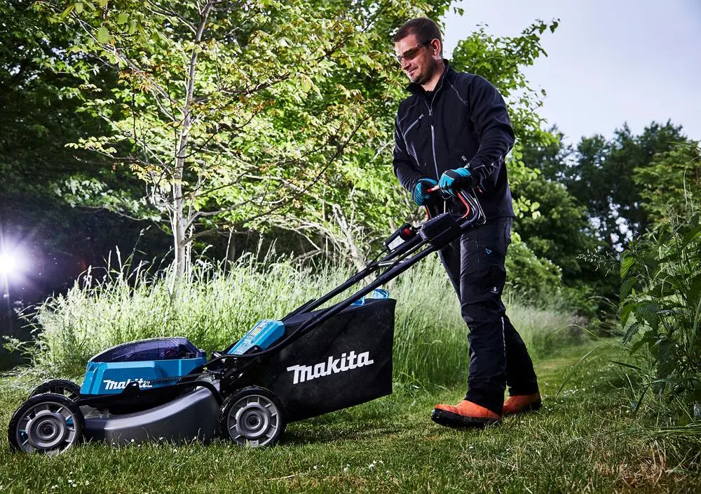 Makita 53cm Lawn Mower Kit Twin 18V LXT Li-ion Cordless Garden Grass Outdoor 4 x 5Ah Battery and Dual Rapid Charger DLM532PT4 - Image 3