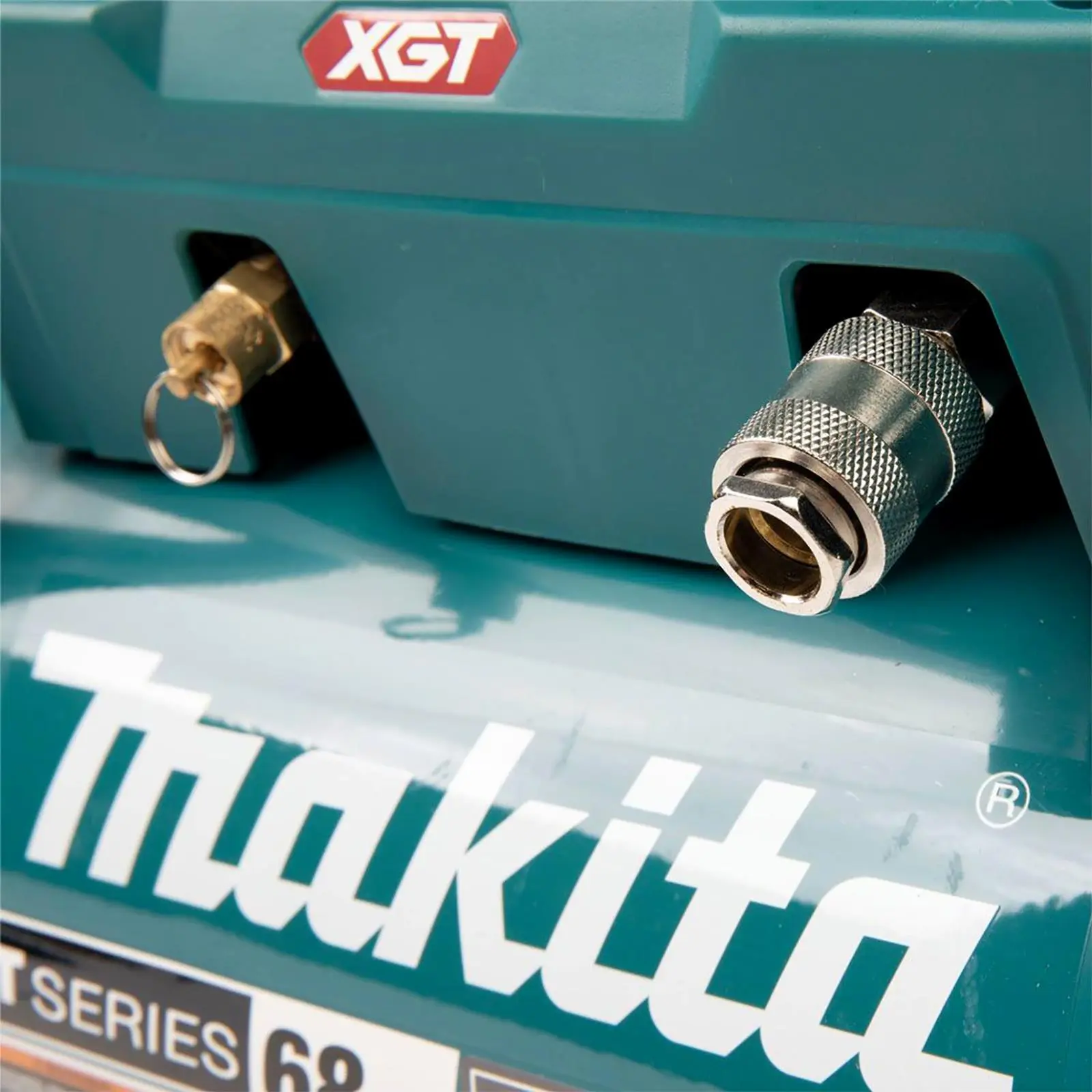 Makita Air Compressor XGT 40V Max Brushless Cordless Portable AC001GZ Body Only - Image 7