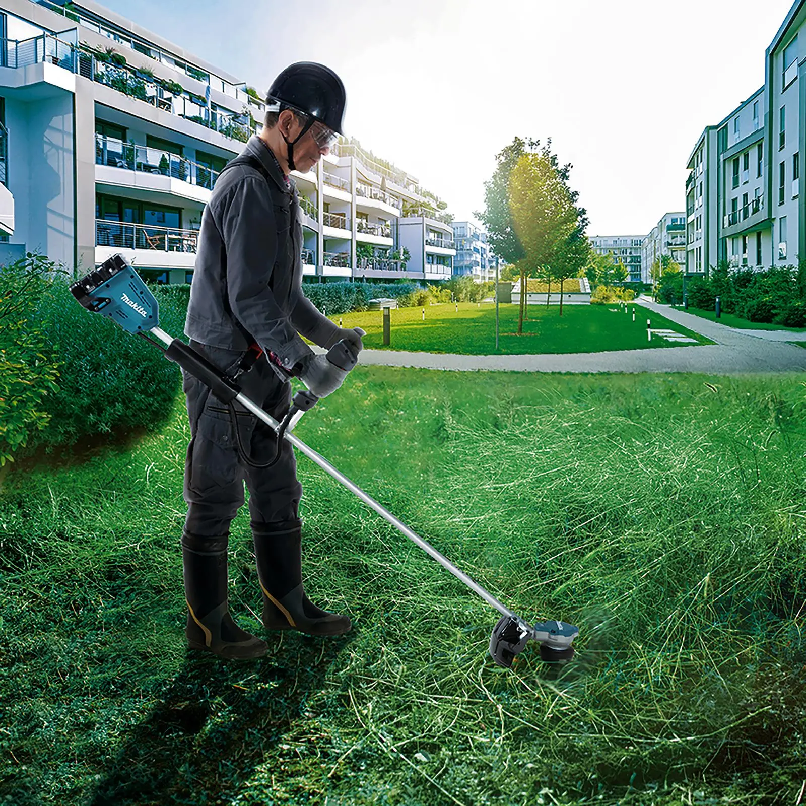 Makita Brush Cutter Kit 2 x 18V LXT Brushless Cordless Garden Lawn Strimming 2 x 6Ah Battery and Dual Rapid Charger DUR368APG2 - Image 2