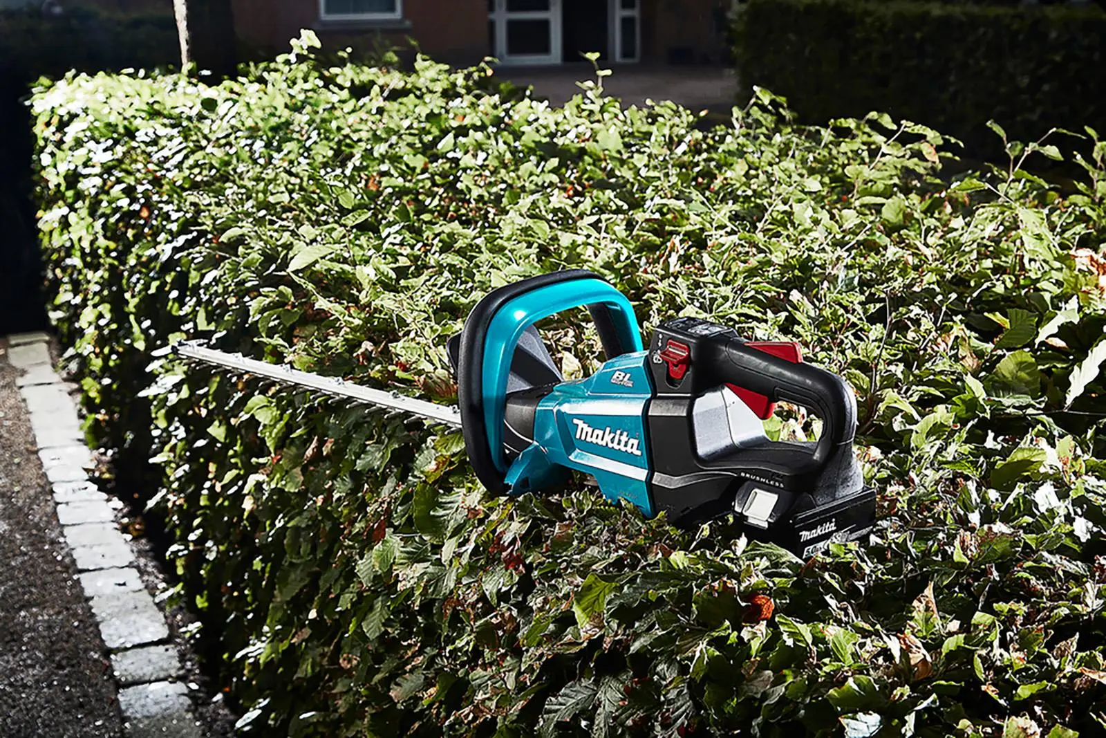 Makita Hedge Trimmer 50cm 18V LXT Li-ion Brushless Cordless Garden Bush Cutter Cutting Bare Unit Body Only DUH502Z - Image 10