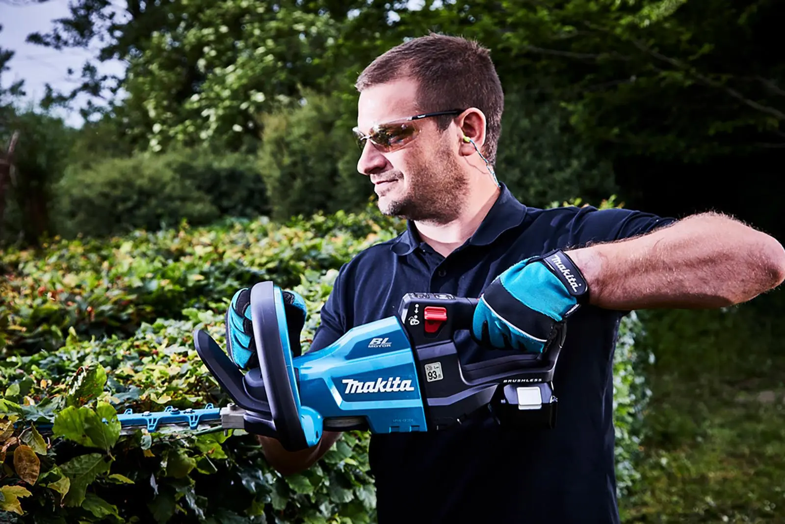 Makita Hedge Trimmer 60cm 18V LXT Li-ion Brushless Cordless Garden Bush Cutter Cutting Bare Unit Body Only DUH601Z - Image 10