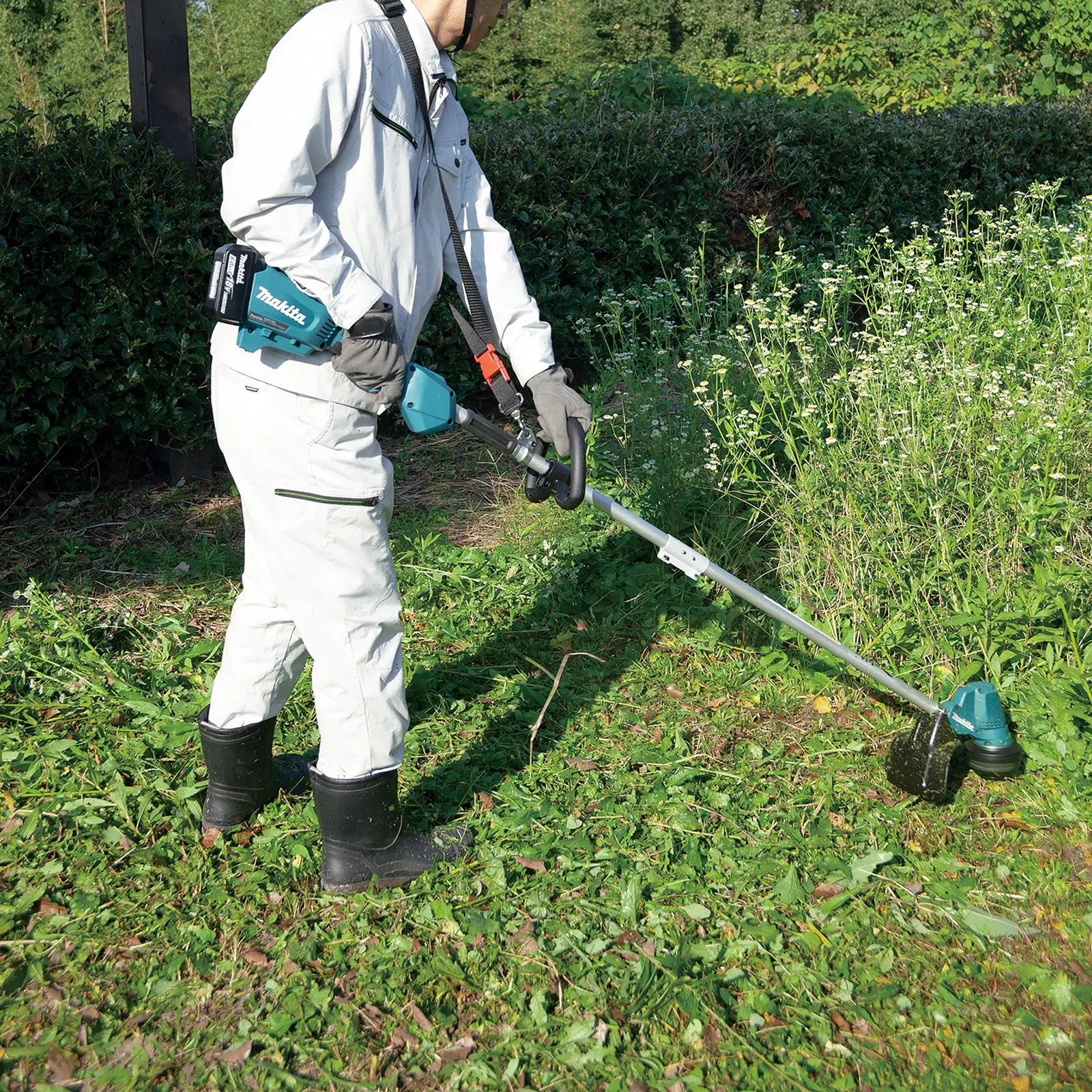 Makita Line Trimmer Strimmer 18V LXT Brushless Cordless Garden Lawn Strimming 5Ah Bare Unit Body Only DUR192LZ - Image 4
