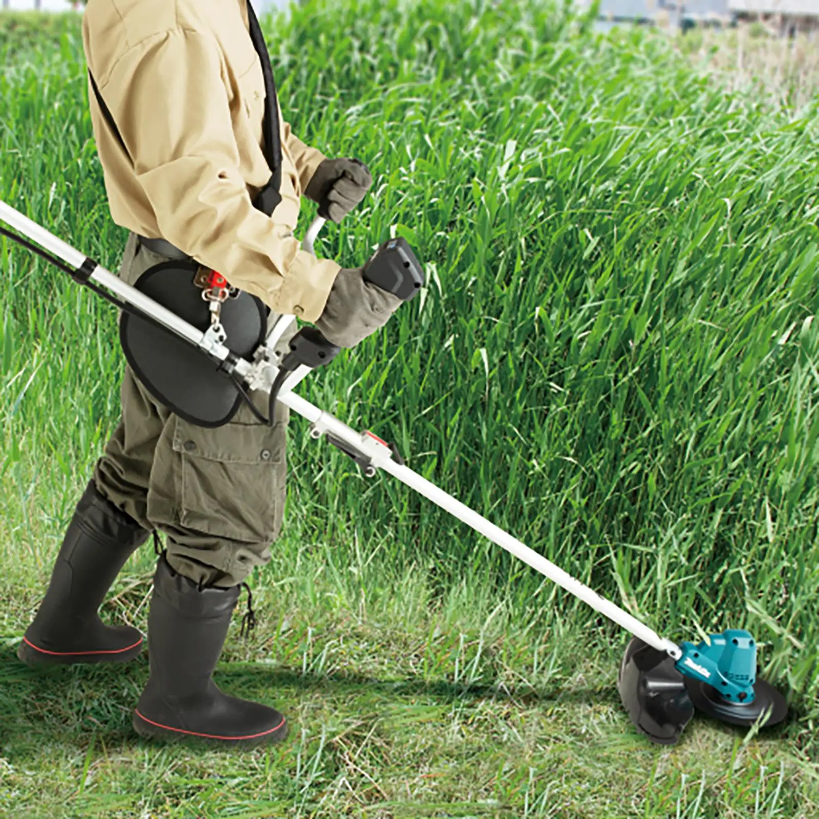 Makita Line Trimmer Strimmer Kit 18V LXT Brushless Cordless Garden Lawn Strimming 5Ah Battery and Charger DUR191URT8 - Image 10