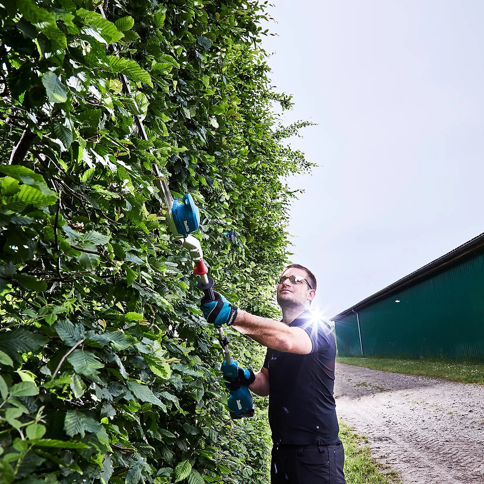 Makita Pole Hedge Trimmer 50cm 18V LXT Li-ion Brushless Cordless Garden Bush Cutter Cutting Bare Unit Body Only DUN500WZ - Image 9