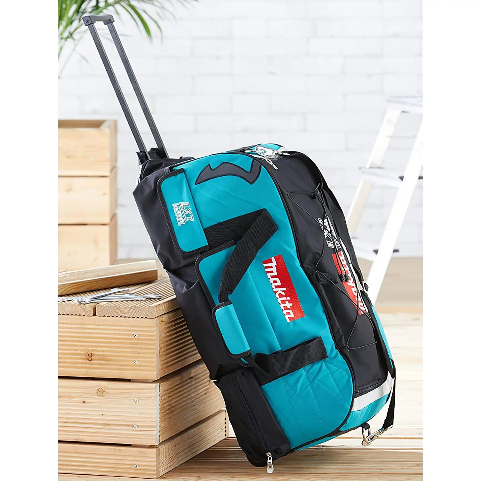 Makita Tool Bag on Wheels Telescopic Handle Heavy Duty 70 x 36 x 38cm LXT600 - Image 3