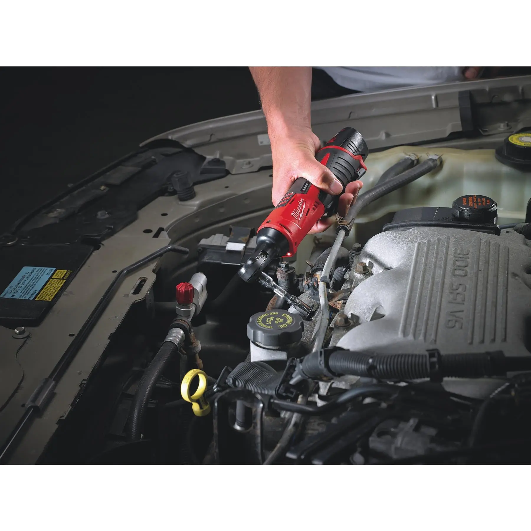 Milwaukee M12 12V 3/8" Drive Cordless Sub Compact Ratchet 2Ah Battery + Charger M12IR-201B 3/8 - Image 6