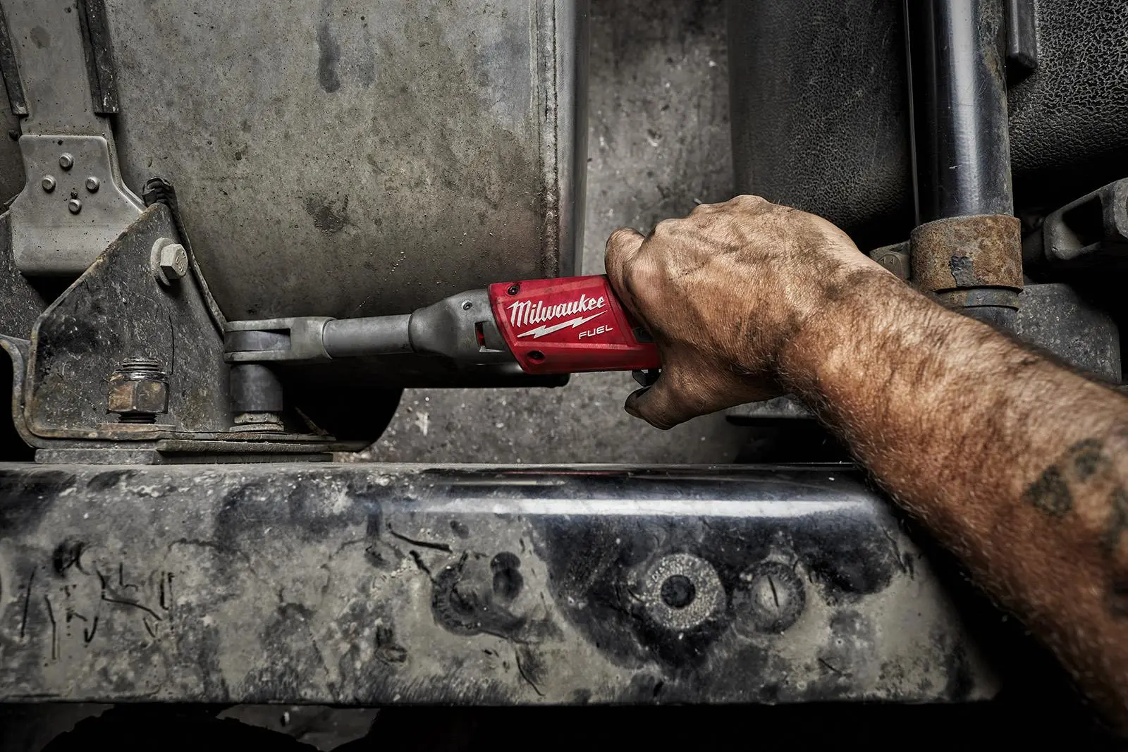 Milwaukee M12 Fuel 12V 3/8" Drive Cordless Extended Reach Ratchet Bare Unit M12FIR38LR-0 - Image 13