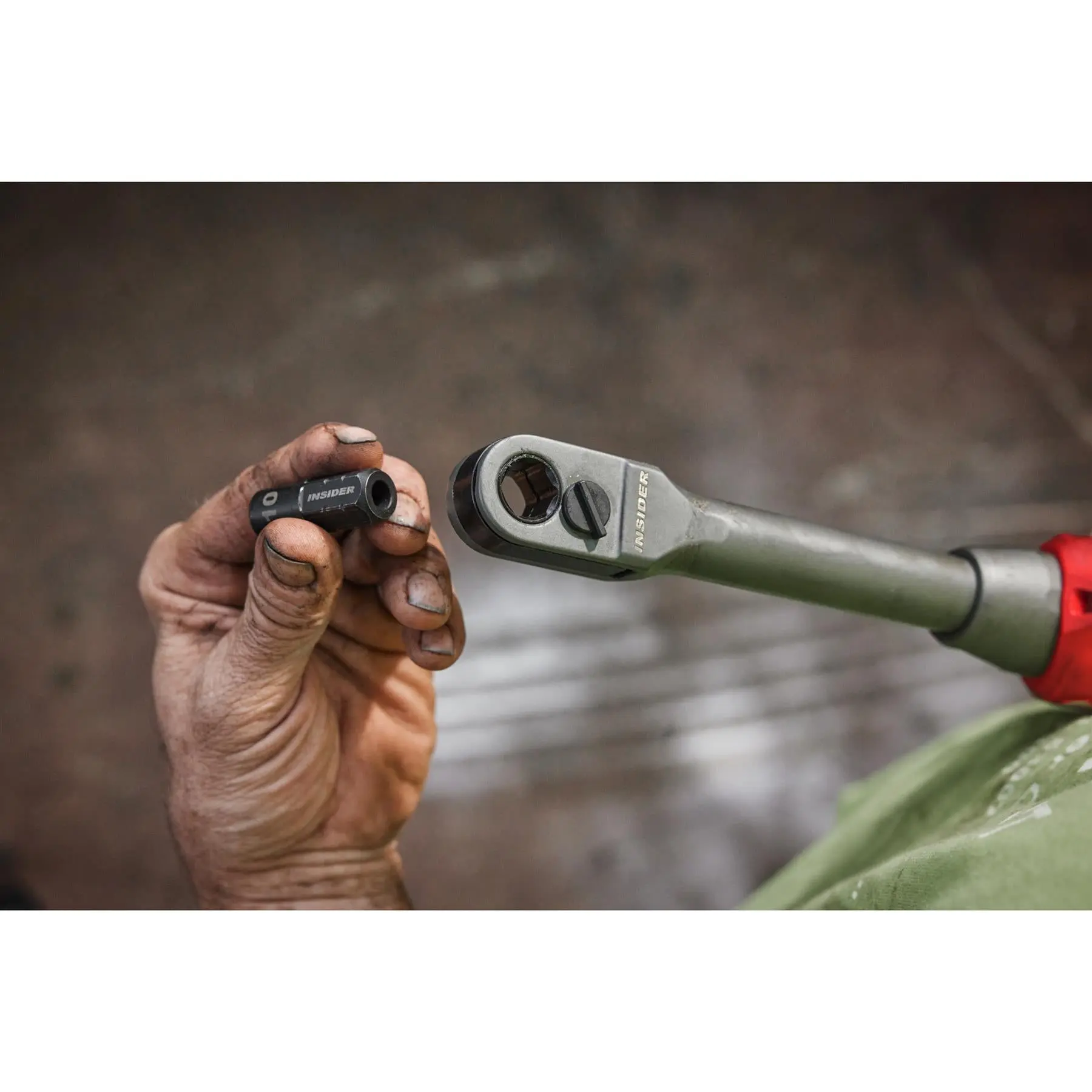 Milwaukee M12 Fuel 12V Cordless Insider Pass-Through Ratchet Bare Unit M12FPTR-0 - Image 7
