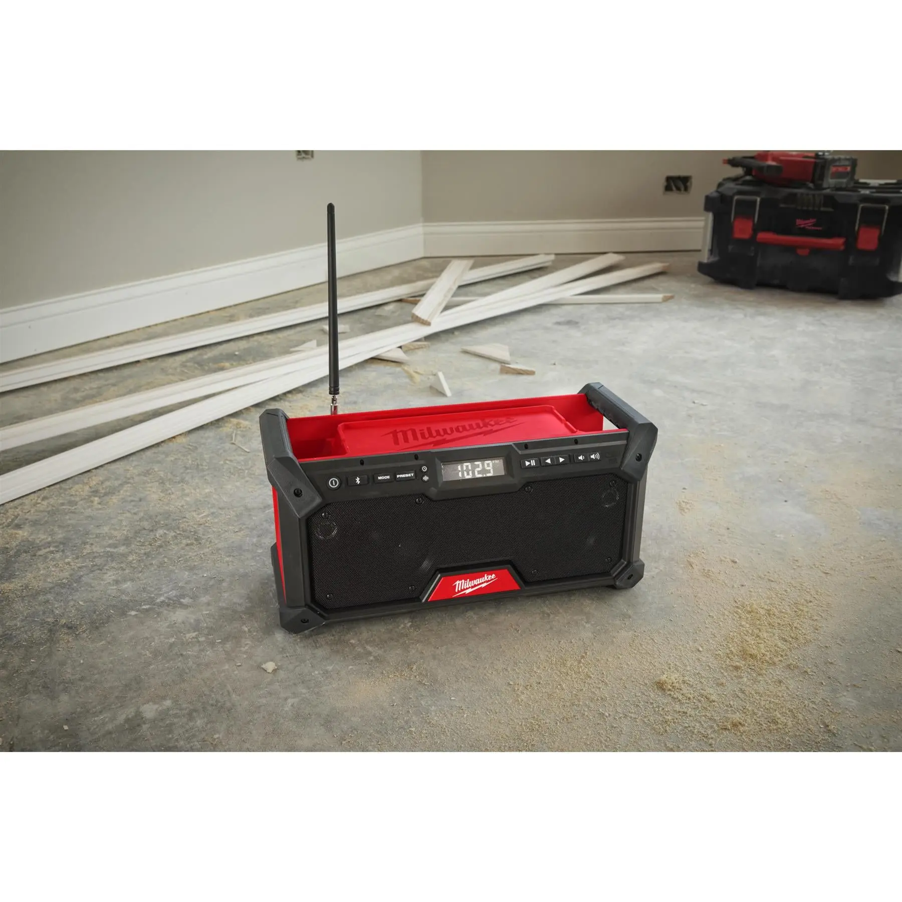 Milwaukee M18 18V Cordless Jobsite Radio DAB+ Bare Unit M18RADDAB+G2-0 - Image 9
