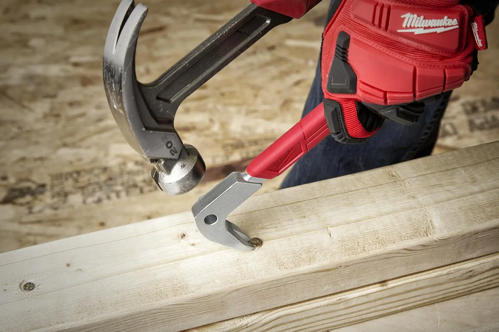 Milwaukee Nail Puller Pry Bar 10in 254mm - Image 3