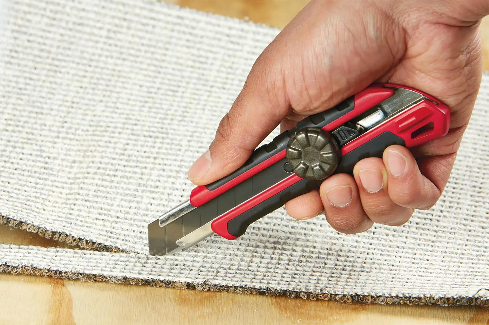 Milwaukee Snap Off Knife 18mm - Image 11