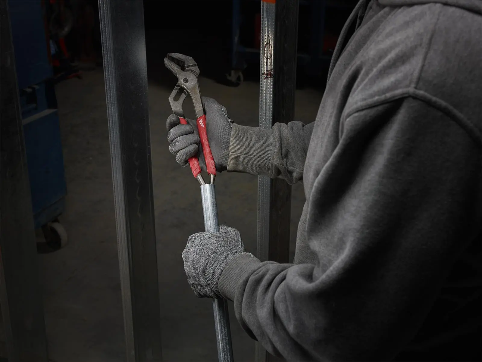 Milwaukee Water Pump Pliers Quick Adjust 250mm Push Button - Image 11