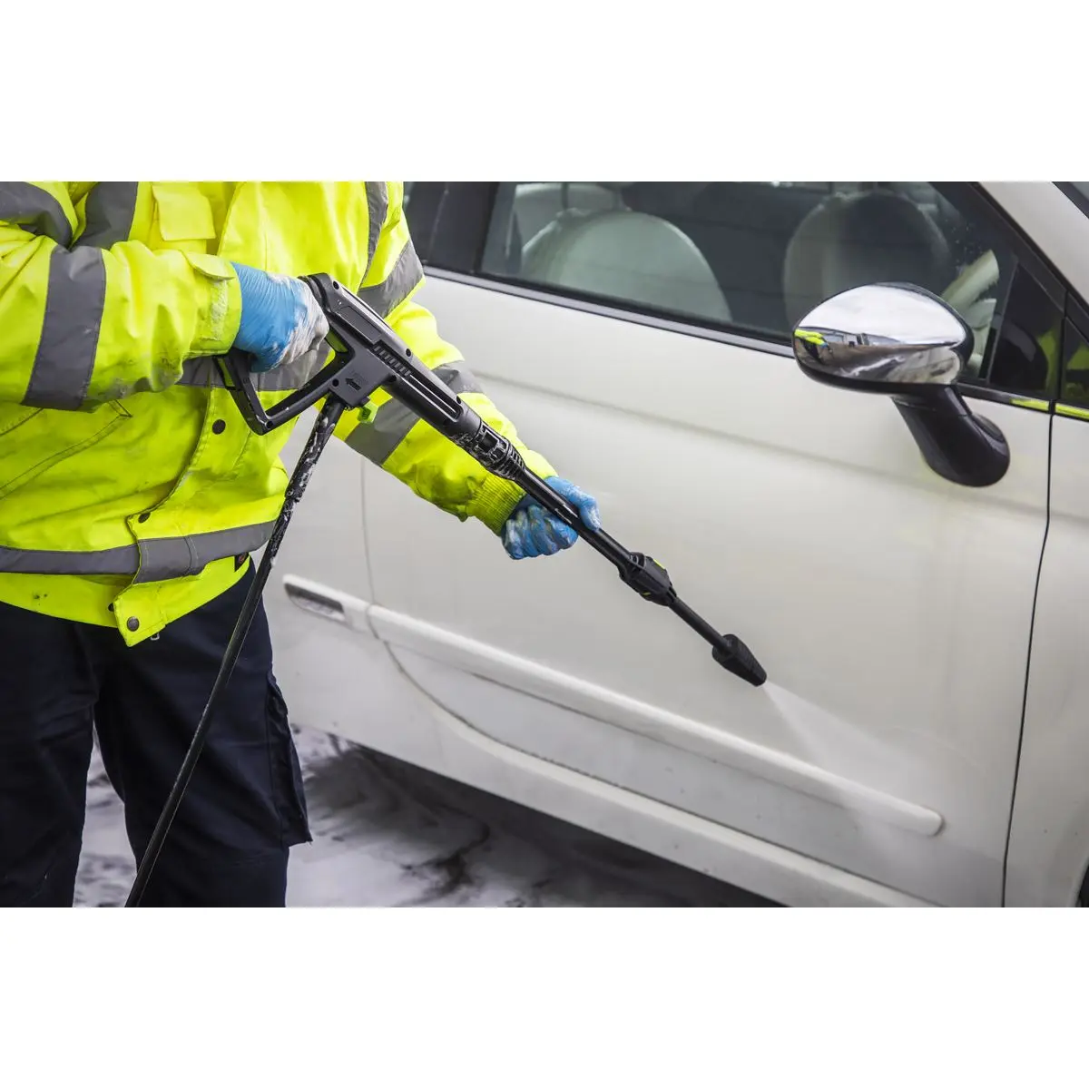 Sealey Pressure Washer 100bar 390L/hr with Snow Foam - Image 6