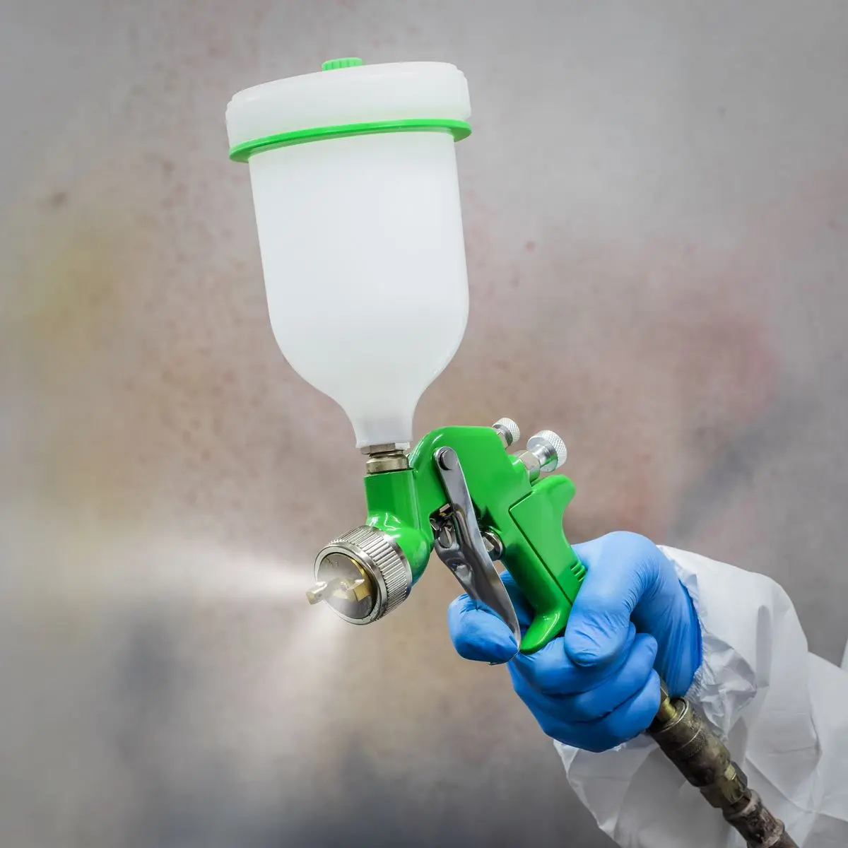 Sealey Gravity Feed Spray Gun 1.7mm Set Up 600ml Paint Pot Vehicle Car Green - Image 6