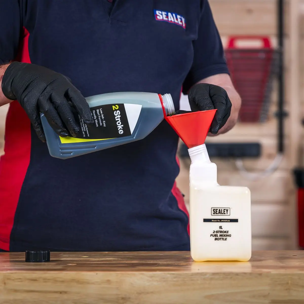 Sealey 1 Litre 2 Stroke Petrol/Fuel Mixing Bottle Engine Oil Ratios Car Motorbike - Image 6