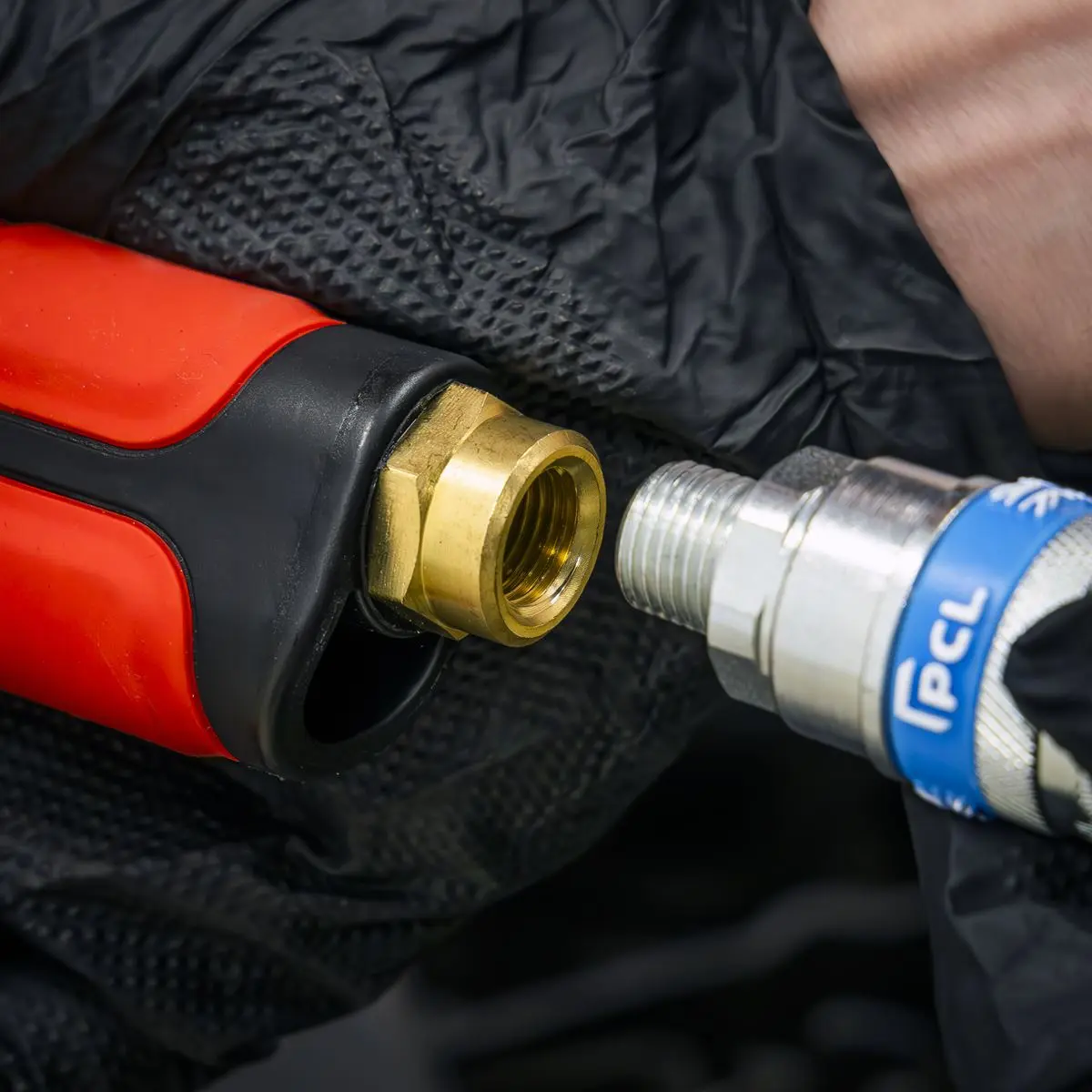 Sealey Air Blow Gun 110mm with 1/4"BSP Air Inlet - Image 3