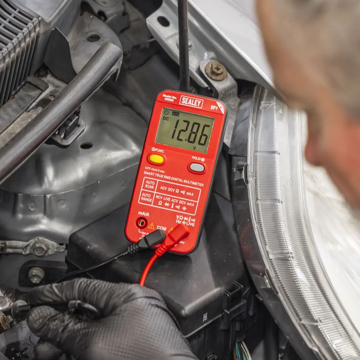 Sealey 13-Function Professional Smart Auto-Scanning Digital Multimeter - Image 4