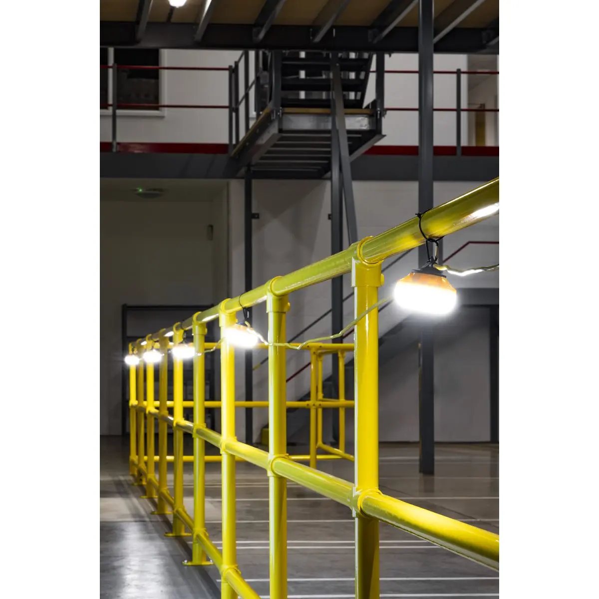 Sealey 15m Festoon Lighting Kit 50W COB LED 110V - Image 4