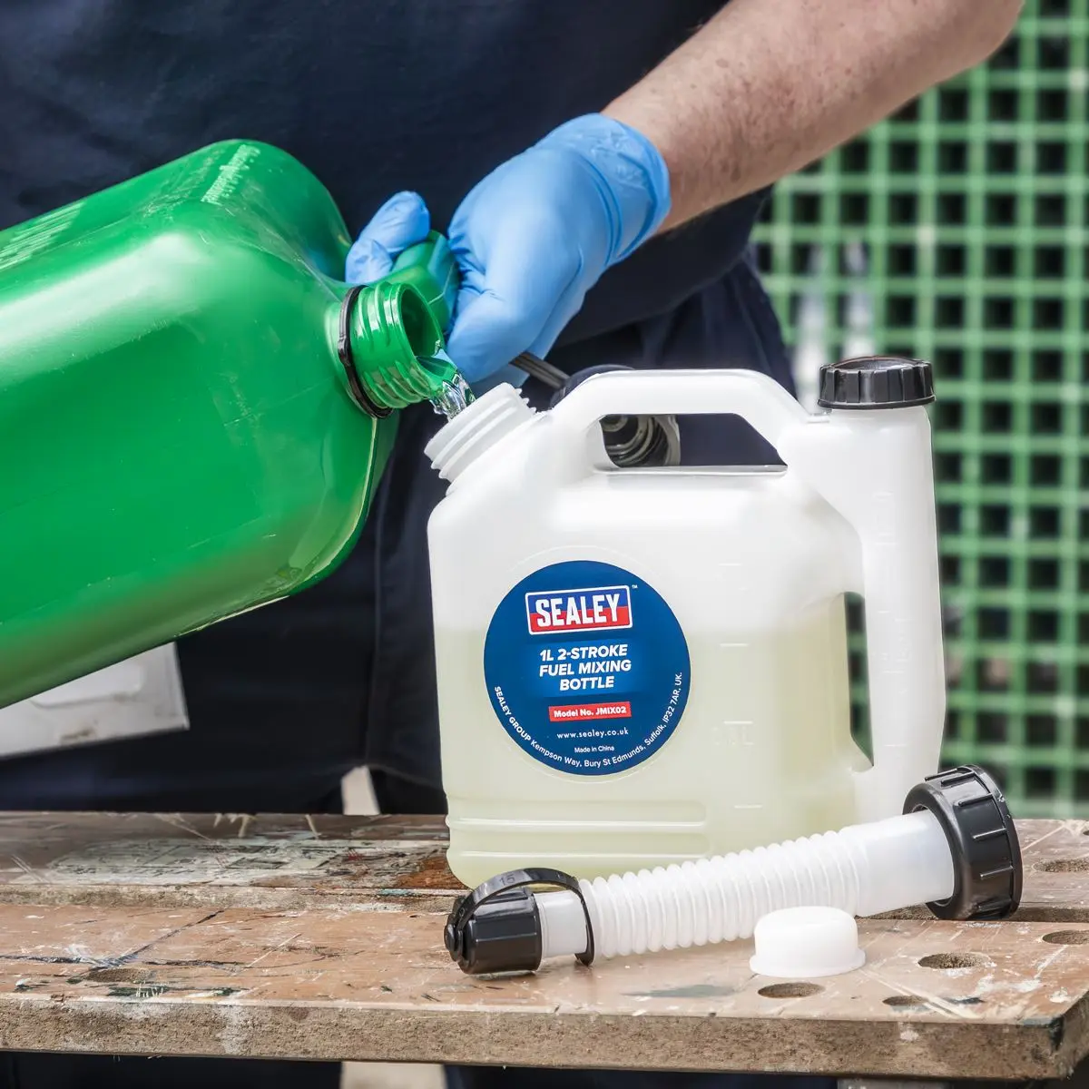 Sealey 2-Stroke Fuel Mixing Bottle 1L - Image 5