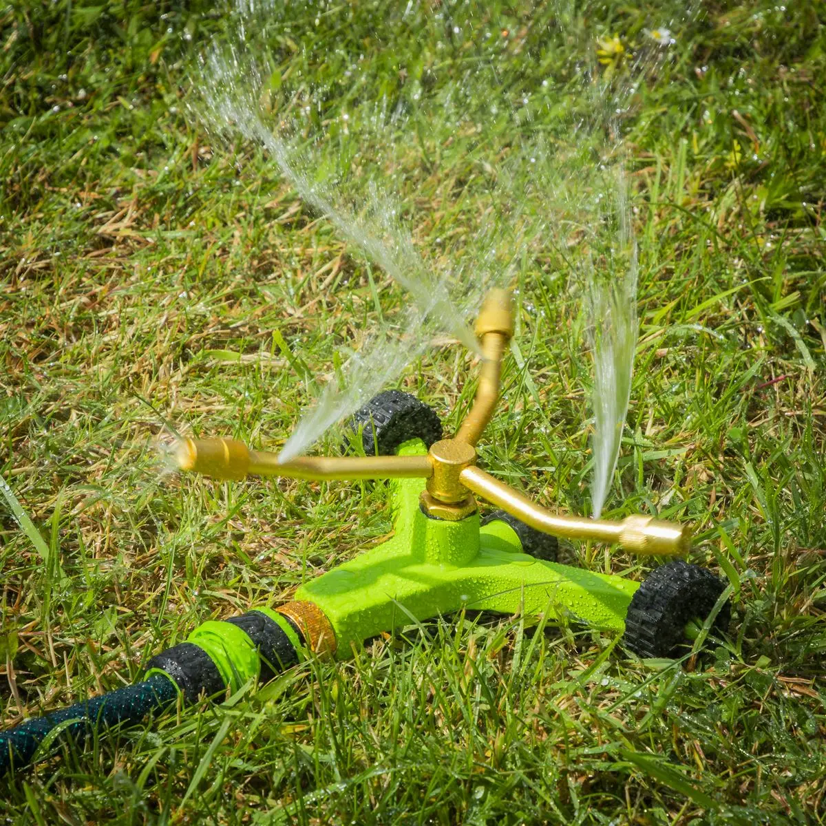 Sealey 3-Arm Brass Sprinkler with Metal Wheeled Base - Image 9
