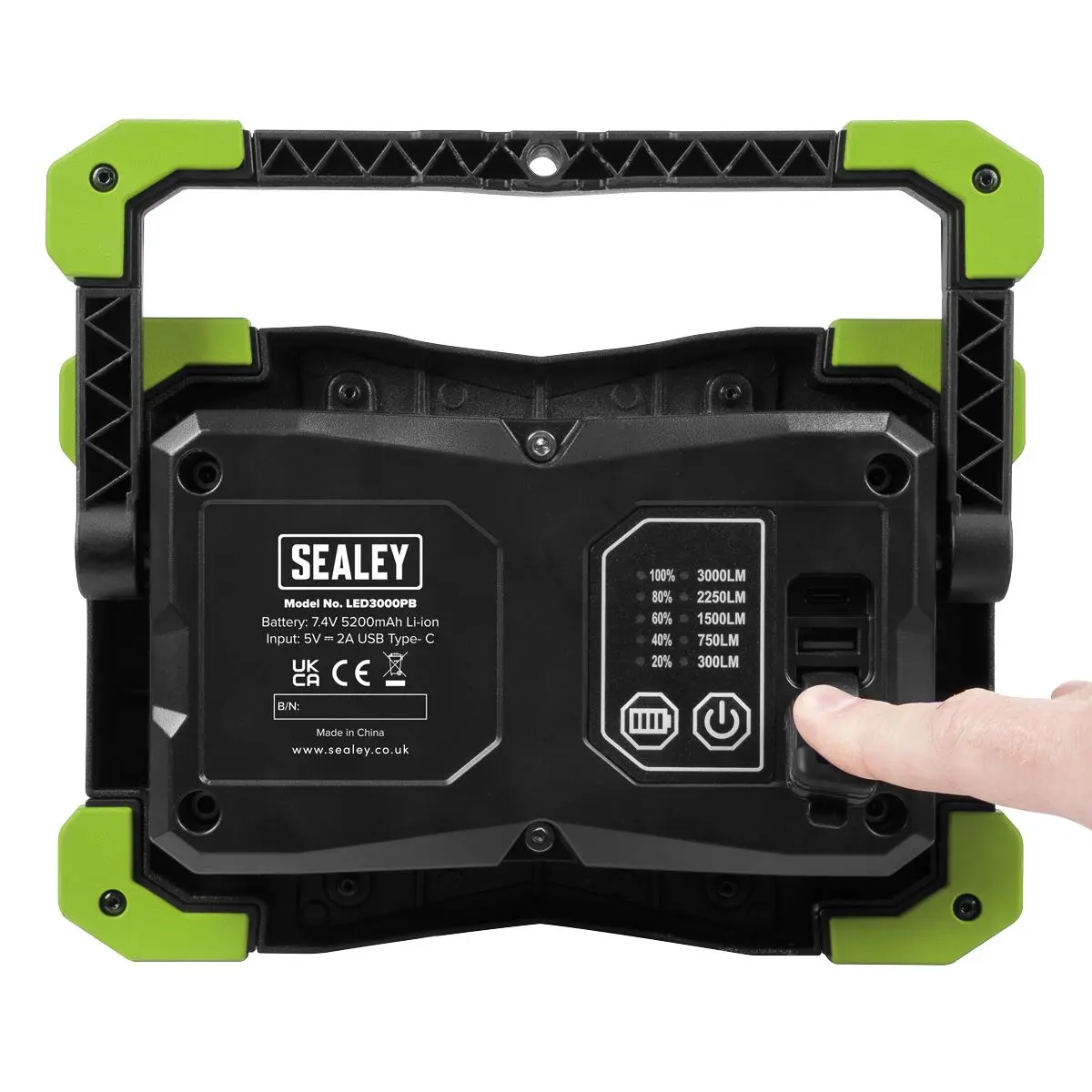 Sealey 30W COB LED Portable Floodlight and Power Bank - Image 2