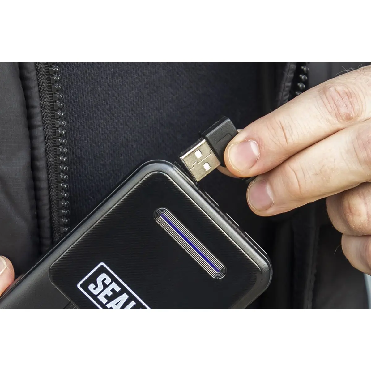 Sealey 5V Heated Rain Jacket with Power Bank 20Ah - Large - Image 19