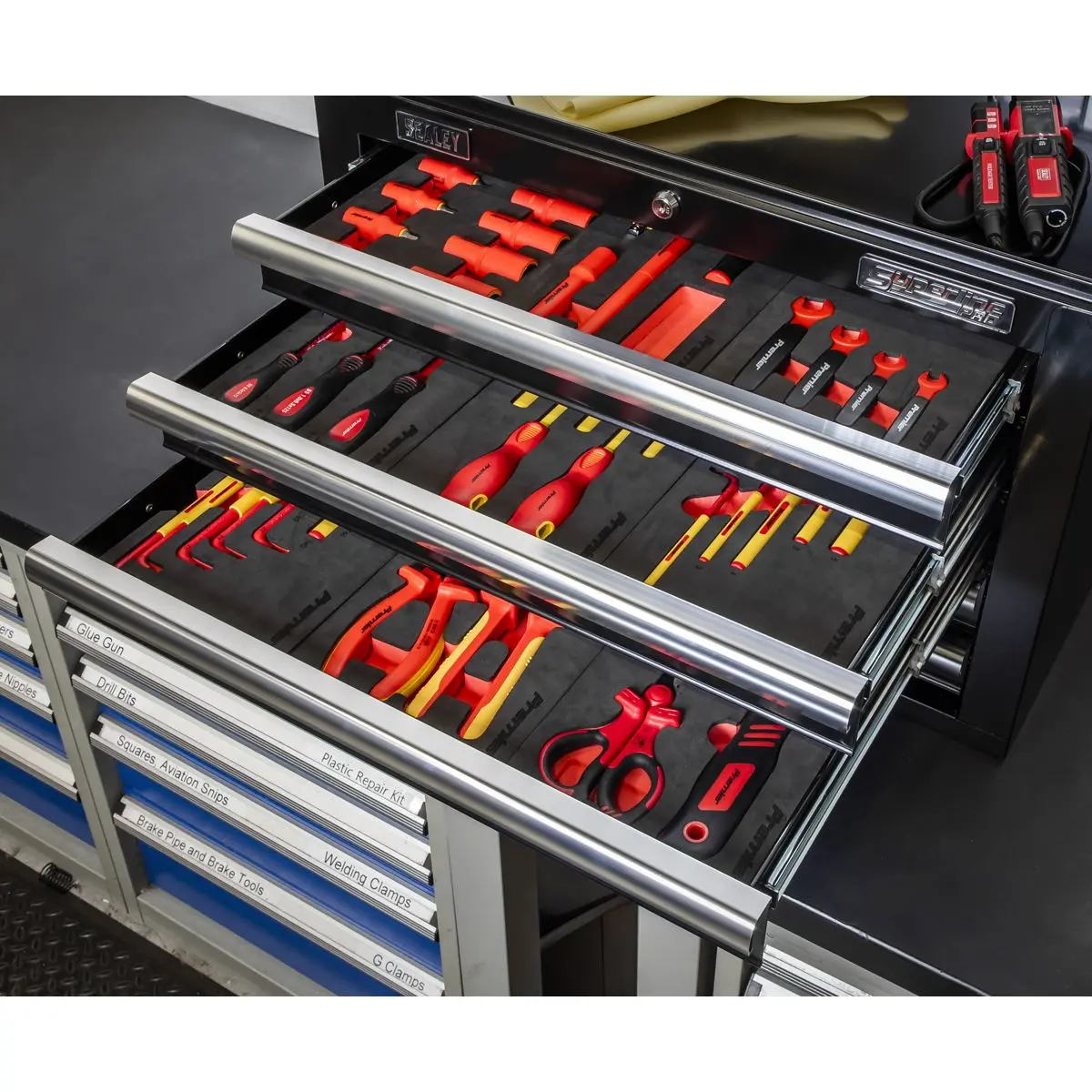 Sealey 63pc Insulated Tool Kit with 5 Drawer Topchest - Image 15