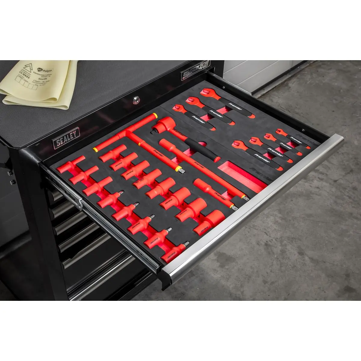 Sealey 63pc Insulated Tool Kit with 7 Drawer Rollcab - Image 12