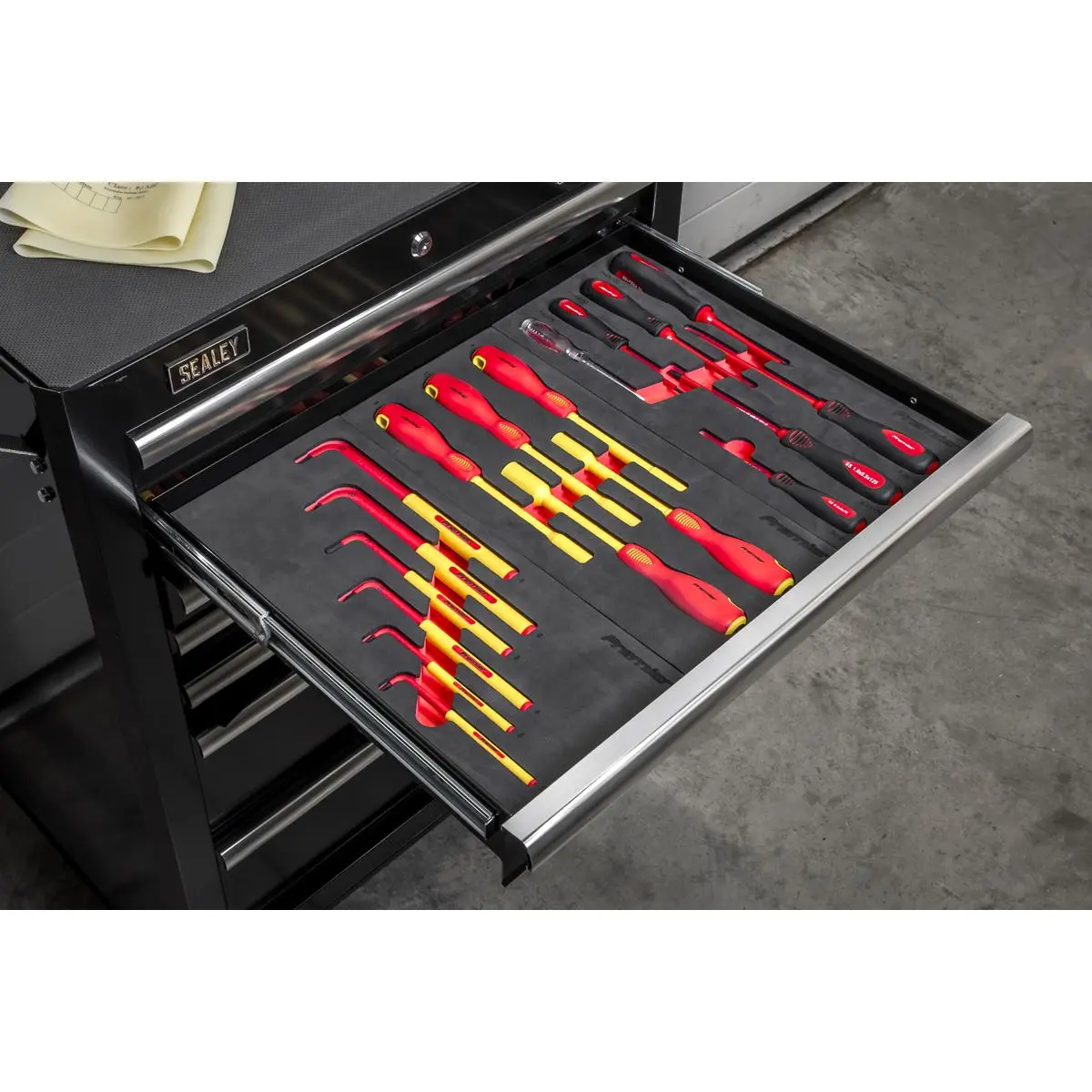 Sealey 63pc Insulated Tool Kit with 7 Drawer Rollcab - Image 13