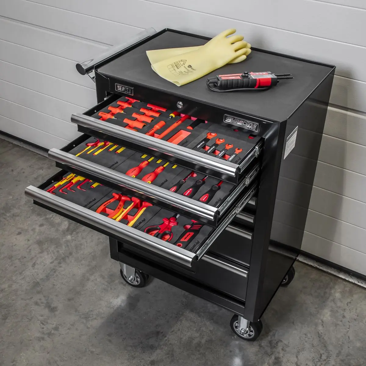 Sealey 63pc Insulated Tool Kit with 7 Drawer Rollcab - Image 18