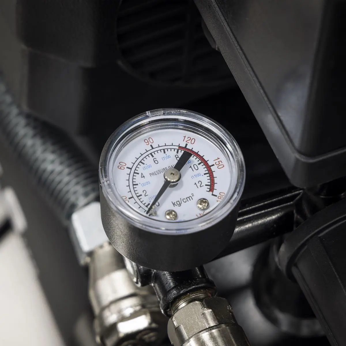 Sealey 6L Direct Drive Air Compressor 2hp - Image 9