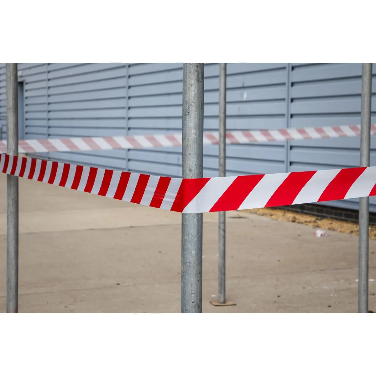 Sealey 80mm x 100m Non Adhesive Hazard Barrier Tape - Image 5