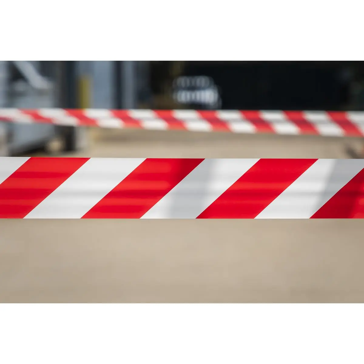 Sealey 80mm x 100m Non Adhesive Hazard Barrier Tape - Image 6