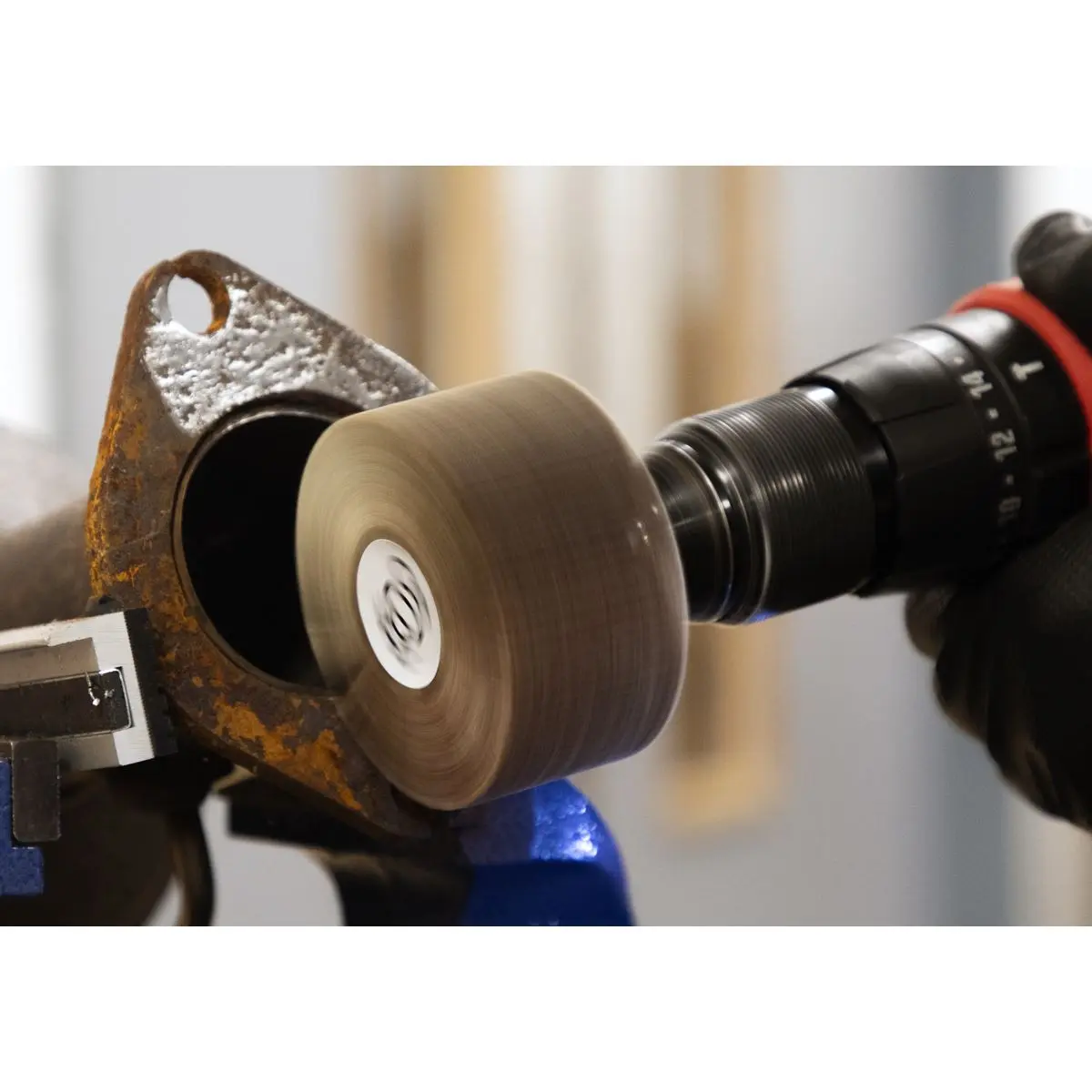 Sealey Abrasive Flap Wheel Ø80 x 40mm Ø6mm Shaft Assorted Grit - Pack of 5 - Image 4