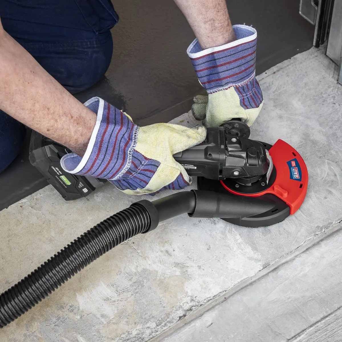 Sealey Adjustable Angle Grinder Dust Shroud - Image 6